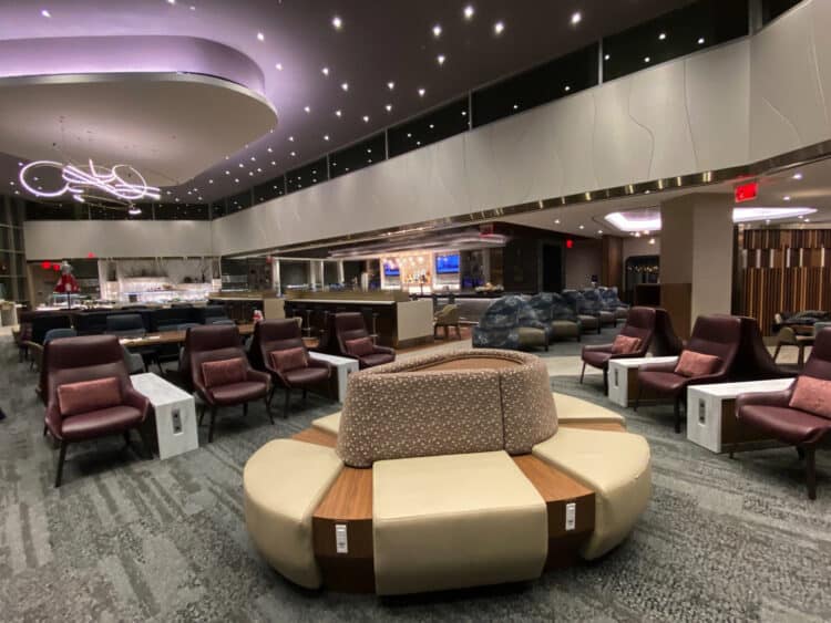 How to Access the Delta Sky Club in 2023